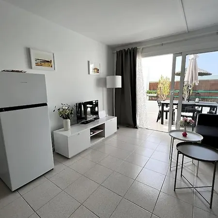 Apartment Lola - Cosy & Central 1 Bedroom Apartment Tias Exterior photo
